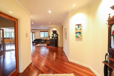 Lumeah House - Accommodation QLD 3