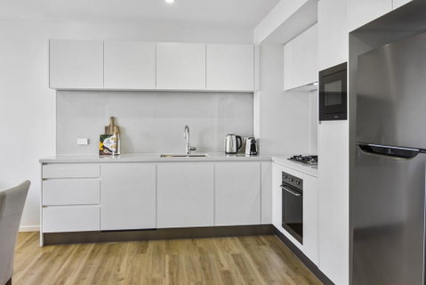 Luxe Beach Holiday Unit With Parking, Pool And Gym - Accommodation QLD 2