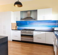 Luxurious Waterfront 10 minutes drive to Phillip Island sleeps 12 - Accommodation QLD
