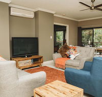 Luxury 3 BDR apartment near beautiful Esplanade - Accommodation QLD