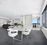 Luxury 3 Bedroom in heart of Surfers Paradise