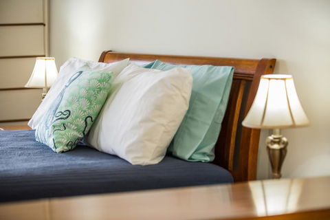 Luxury Beach Unit - Accommodation QLD 3