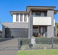 Luxury Brand New Home - Accommodation QLD