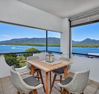 Luxury Cairns Penthouse Apt with Ocean Views 903 - Accommodation QLD