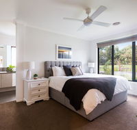 Luxury Escape in Ocean Grove - Accommodation QLD