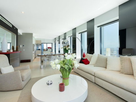 Luxury For The Soul 2 Bedroom Beachfront Apartment - Accommodation QLD 1