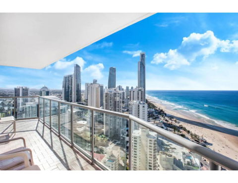 Luxury Holiday Escape High Above Surfers Paradise - Accommodation QLD 0
