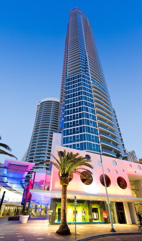 Luxury Hotel With Ocean View In Surfers Paradise - Accommodation QLD 3