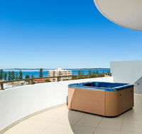 Luxury Ocean Penthouse - Accommodation QLD