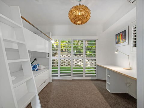 Luxury On The Hill, Noosa Heads - Accommodation QLD 3