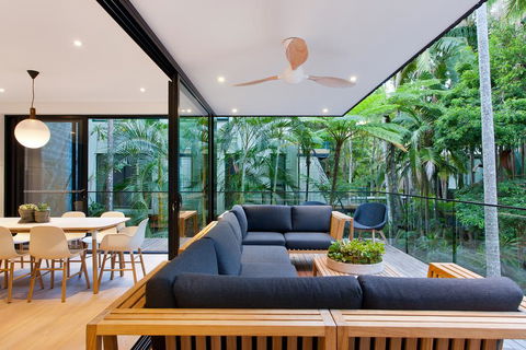 Luxury Rainforest Retreat, Little Cove - Accommodation QLD 2