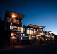 luxury Scandinavian townhouse - Accommodation QLD