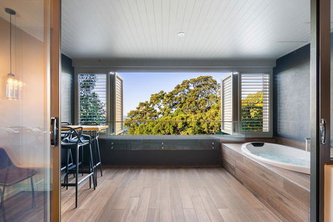 Luxury Spa Retreat With Ocean And Hinterland Views - Accommodation QLD 2