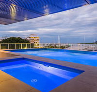 Luxury Waterfront Escape On The Harbour 315 - Accommodation QLD