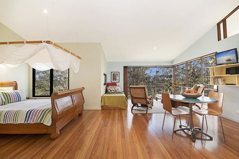 Lyola Pavilions In The Forest - Accommodation QLD 2
