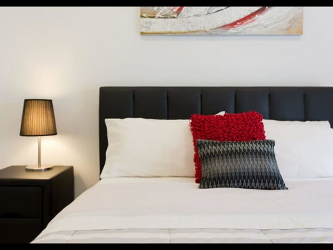 M5 Apartment In The Free Transit Zone West Perth - Accommodation QLD 3