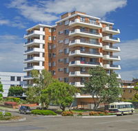 Macquarie Towers 17 1 Waugh Street - Accommodation QLD