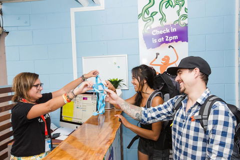 Mad Monkey Backpackers Waterfront - Accommodation QLD 0