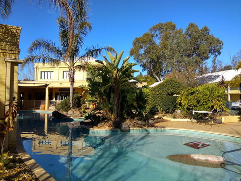 Madison Spa Motel - Adults Only - Accommodation QLD 0