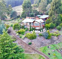 MAGICAL MOUNTAIN RETREAT - 20 mins to CBD and only 10 to MONA - Accommodation QLD