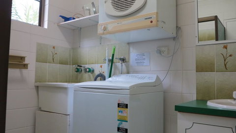 Magnetic Reef Apartments Unit 3 - Accommodation QLD 1