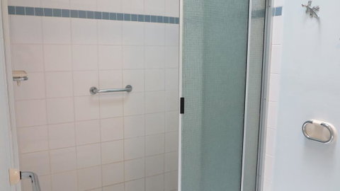 Magnetic Shores Unit 2 - Accommodation QLD 3