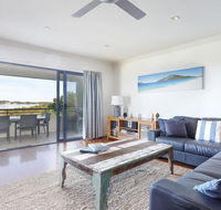 Magnificent Views - Mariners Mark - Accommodation QLD
