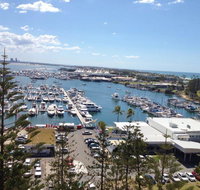 Main Beach Waterfront Apartment - Accommodation QLD