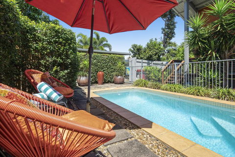 MANDALAY ESCAPE, SECLUSION & SERENITY WITH A POOL - Accommodation QLD 3