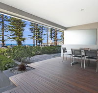 Manly Strand - Right on Manly Beach - Accommodation QLD