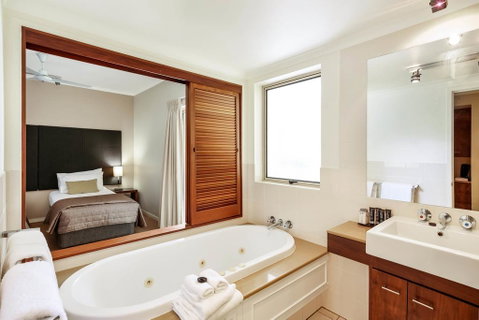 Mantra Amphora - Accommodation QLD 3