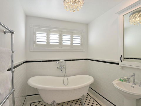 Margaret's Hamptons Cottage - Accommodation QLD 1