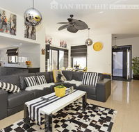 Marilyns Place Private  Spacious  Central - Accommodation QLD