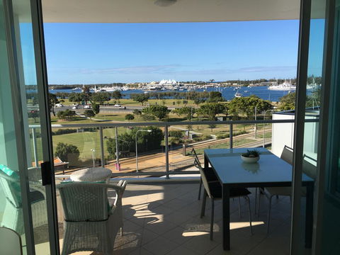 Marina Ocean View - Accommodation QLD 1