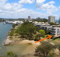 Mariner Cove 1 - 2 BDRM Apt on Parkyn Pde - Accommodation QLD