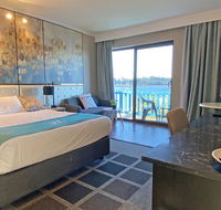 Mariners on the Waterfront - Accommodation QLD