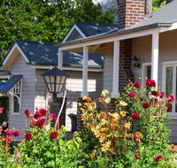 Marysville Garden Cottages - Accommodation QLD