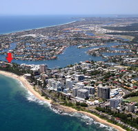 Maui 6 - 2 BDRM Apt on Parkyn Pde - Accommodation QLD