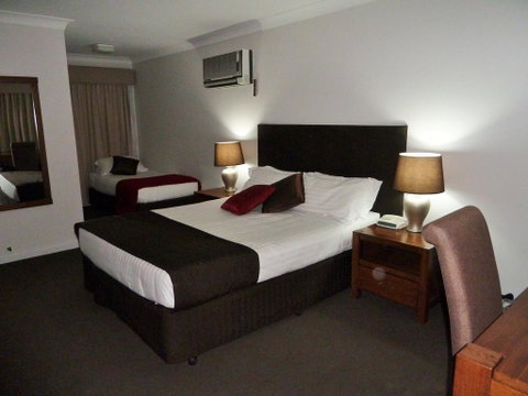 McNevins Tamworth Motel - Accommodation QLD 0