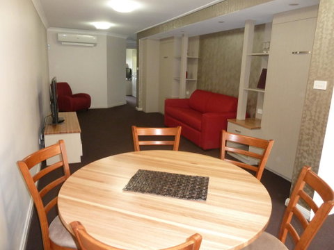 McNevins Tamworth Motel - Accommodation QLD 2