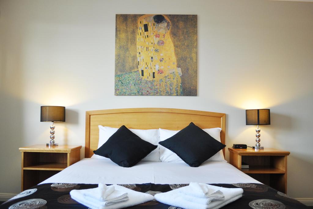 Loganlea QLD Accommodation QLD