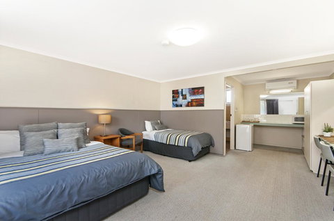 Melaleuca Motel - Accommodation QLD 3
