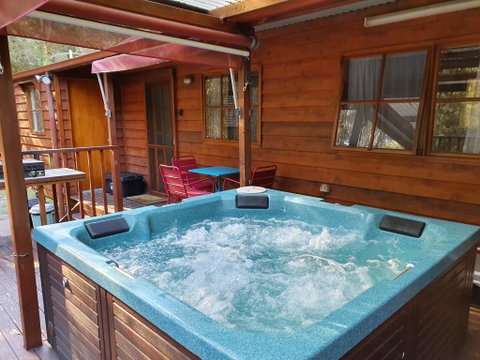 Melaleuca Seaside Retreat - Accommodation QLD 2