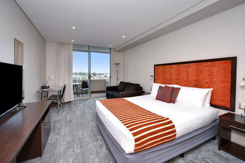 Mercure Centro Port Macquarie - Accommodation QLD 3