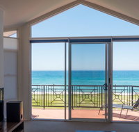 Meridian Beachside Apartments - Accommodation QLD