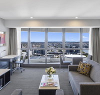 Meriton Suites Herschel Street - Accommodation QLD