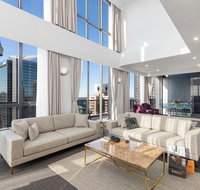 Meriton Suites Pitt Street - Accommodation QLD