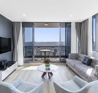 Meriton Suites Southport - Accommodation QLD