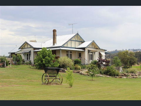 Merton Manor - Accommodation QLD 0