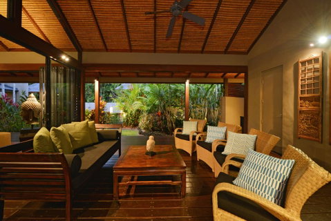 Meryula - Luxury Holiday Home - Accommodation QLD 3